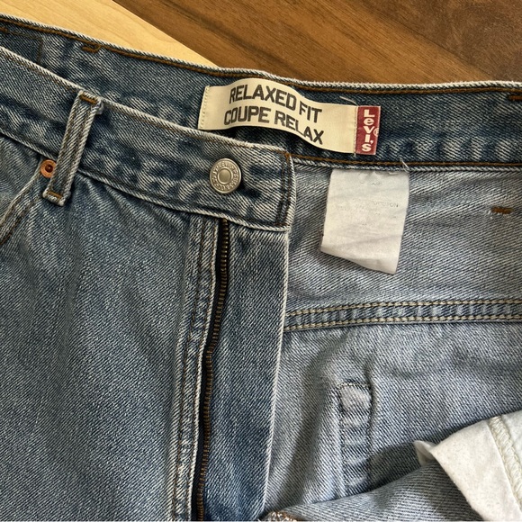 Vintage Levi’s Relaxed Fit (Estimated Size 16) - Picture 7 of 8